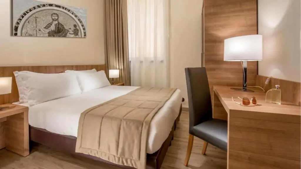 Casa Per Ferie Santa Maria Alle Fornaci Rome Hotel