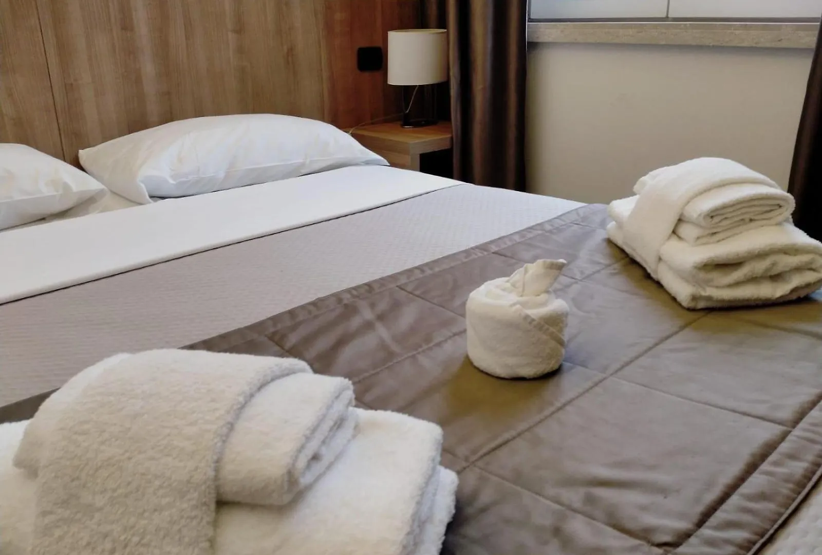 Casa Per Ferie Santa Maria Alle Fornaci Rom Hotel