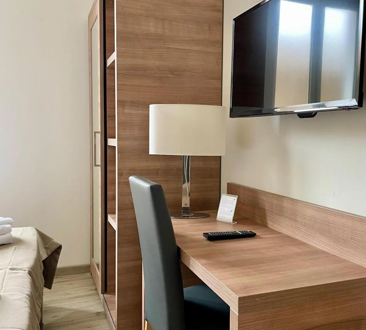 Casa Per Ferie Santa Maria Alle Fornaci Rom Hotel