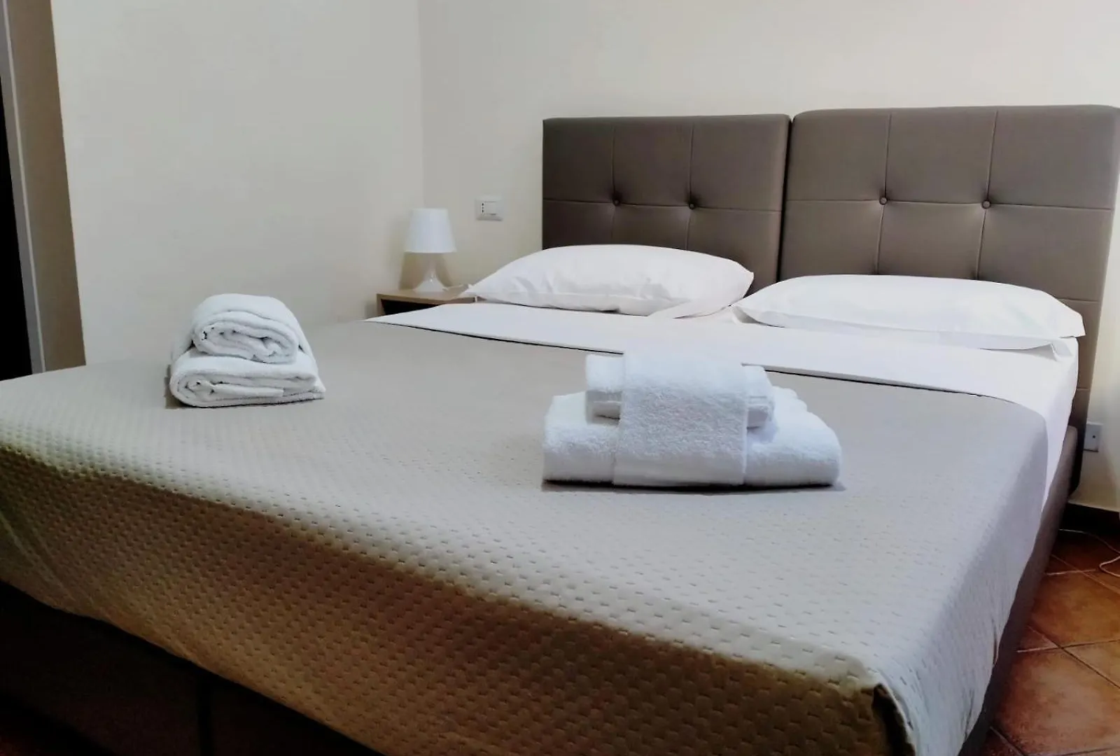 Hotel Casa Per Ferie Santa Maria Alle Fornaci Rom